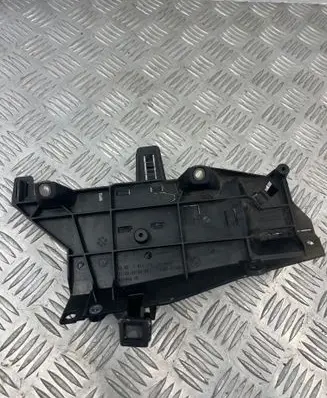 BMW 5 F10 F11 Other engine bay part 7811112