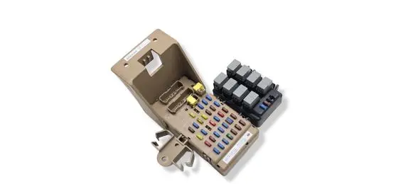 Subaru Outback Fuse module 82201AG040
