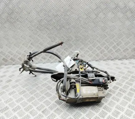 Jeep Grand Cherokee (WK) Air suspension compressor/pump 68204730AD