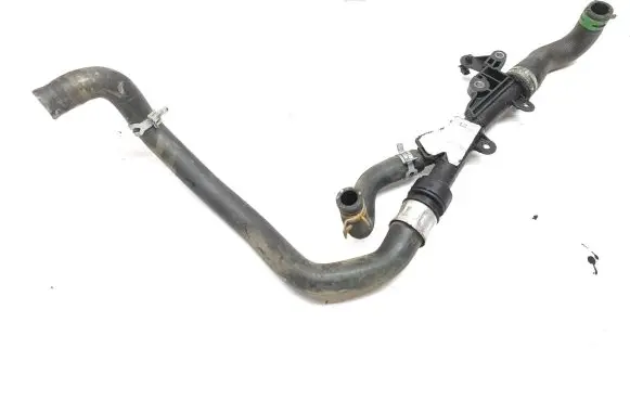 Renault Trafic III (X82) Engine coolant pipe/hose 1320783