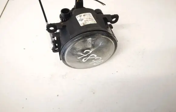 Renault Megane II Front fog light 8200074008