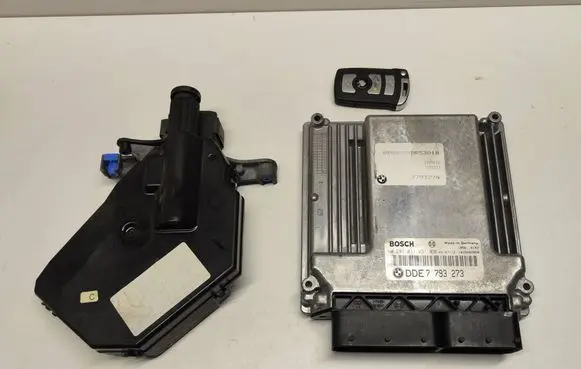 BMW 7 E65 E66 Engine ECU kit and lock set 0281011231 7793273 1039S02850