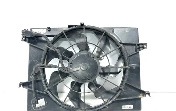 Radiator cooling fan shroud