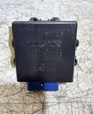 Toyota Corolla Verso E121 Day light relay 8264212050 0617004240