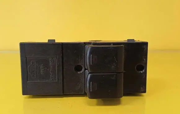 Nissan Micra Electric window control switch