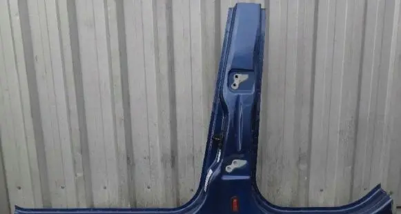 Ford C-MAX I Sill 4045019