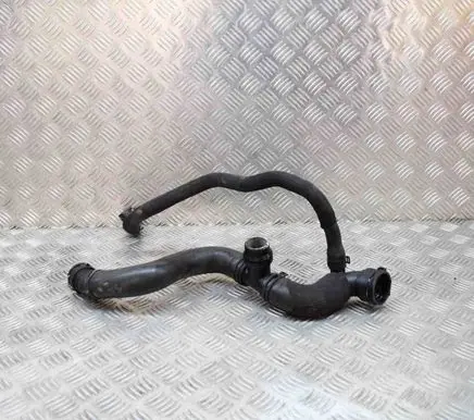 Engine coolant pipe/hose