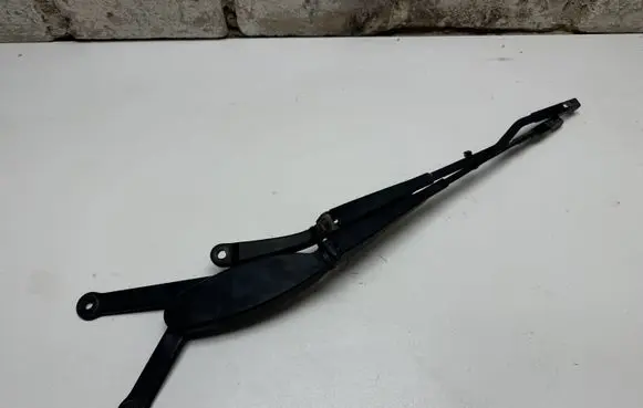 Mercedes-Benz GLC X253 C253 Front wiper blade arm A2538200244 A2538202300