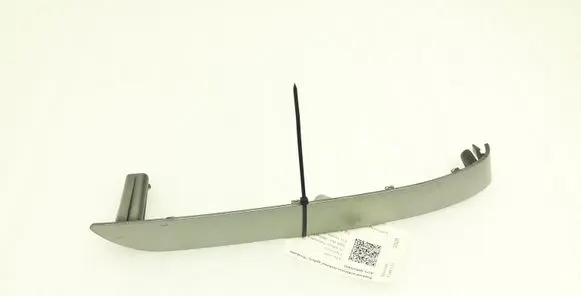 Chevrolet Captiva Front door interior handle trim C100