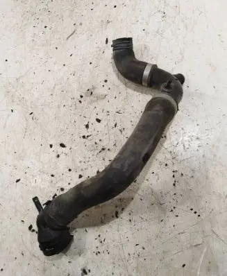 Volkswagen PASSAT B7 Engine coolant pipe/hose 5k0121087