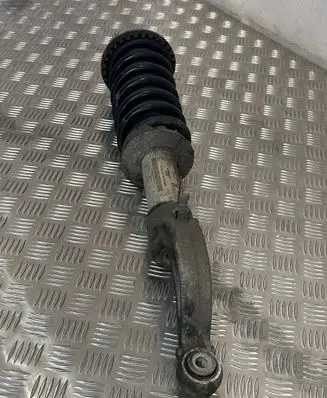 Maserati Ghibli Front shock absorber with coil spring 06700303320 V32K156 462400009473