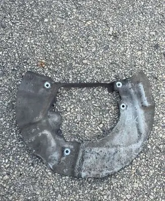 BMW 5 E60 E61 Front brake disc dust cover plate 6767647
