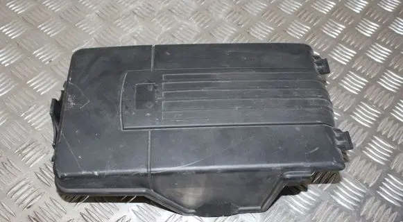 Volkswagen Tiguan Battery box tray cover/lid 3C0915443A