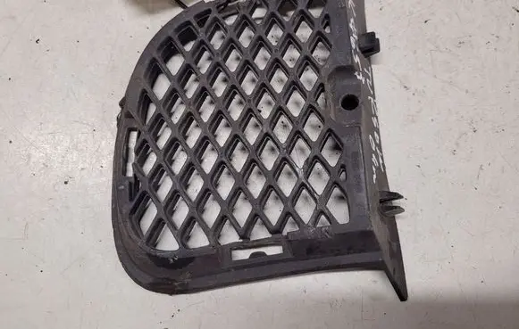 Hyundai Tucson JM Front bumper lower grill 865652E000