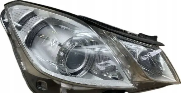 Mercedes-Benz E A207 Headlight/headlamp A2078200259