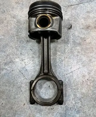 Volkswagen Transporter - Caravelle T6 Piston with connecting rod VWSL304LAF