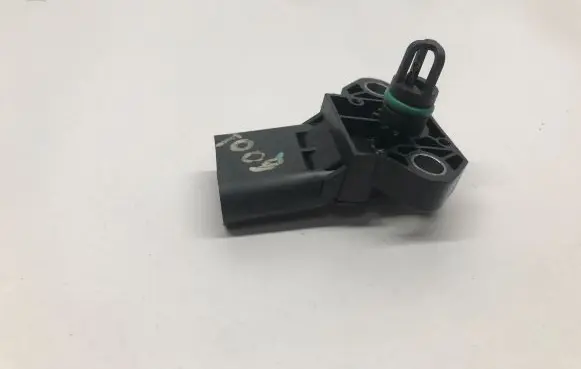 Volkswagen Jetta VII Air pressure sensor 04C906051