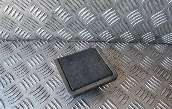Volkswagen PASSAT B2 Car ashtray 321857961