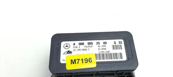 Mercedes-Benz E W212 ESP acceleration yaw rate sensor A0009052500 M7196
