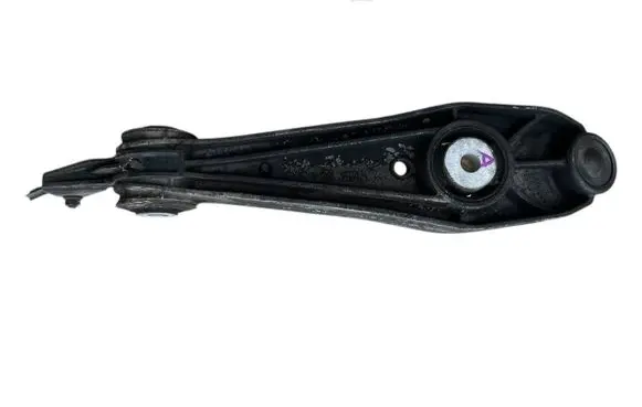 Rear control arm
