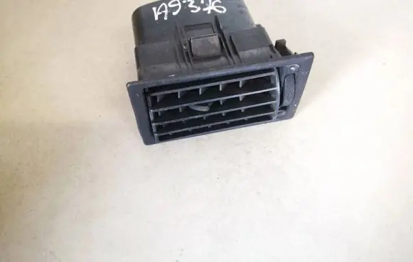 Volkswagen Transporter - Caravelle T4 Dash center air vent grill 7d1819703