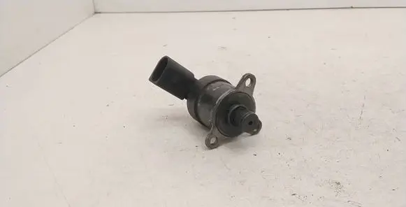 BMW 5 E60 E61 Fuel pressure sensor 0928400