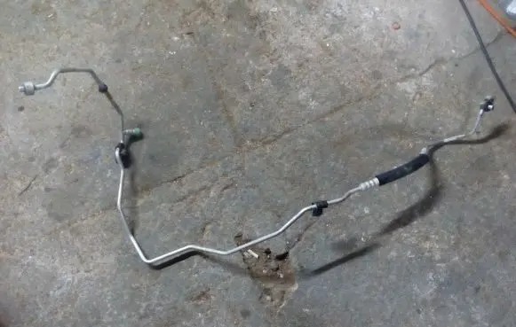 Opel Antara Air conditioning (A/C) pipe/hose 95077729 14G1713