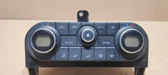 Nissan Qashqai Climate control unit 27500JD45C