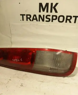 Nissan X-Trail T30 Rear/tail lights E139917