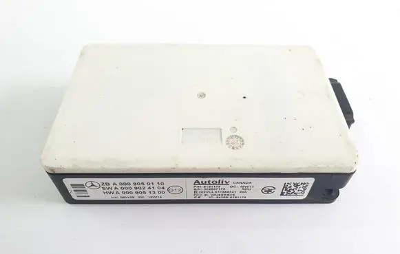 Mercedes-Benz E W212 Blind spot module A0009050110 A0009024104 A0009051300