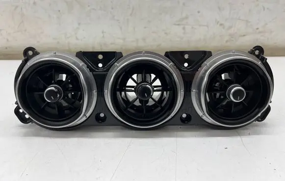 KIA Stinger Dash center air vent grill 84600J5000