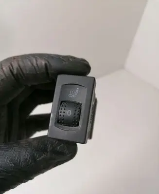 Volkswagen PASSAT B5.5 Seat heating switch 3B0963563D