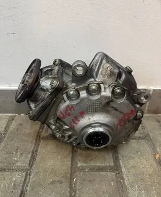 Mercedes-Benz E W238 Front differential A2053350201