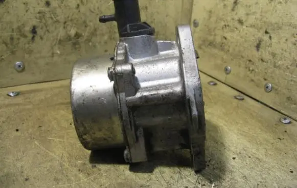 Renault Scenic I Vacuum pump 7006730300 15CDJ 07T3252215