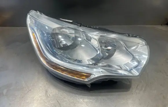 Citroen C4 II Headlight/headlamp 96873044