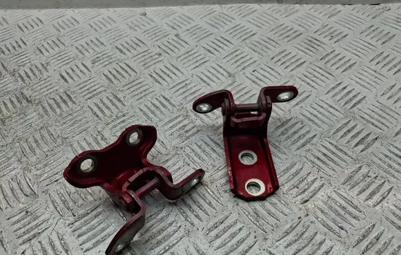 Rear door hinge set