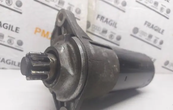 Volkswagen PASSAT B6 Starter motor 0001123016