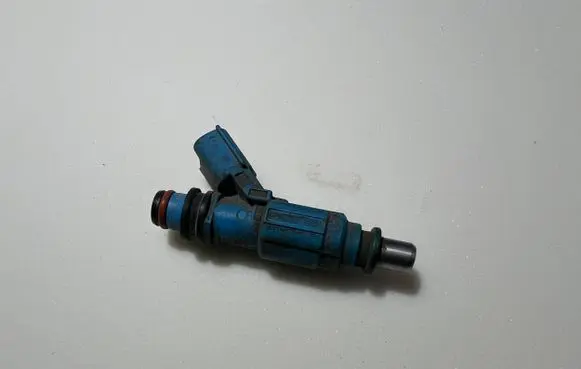 Toyota Corolla E120 E130 Fuel injector 0280156242