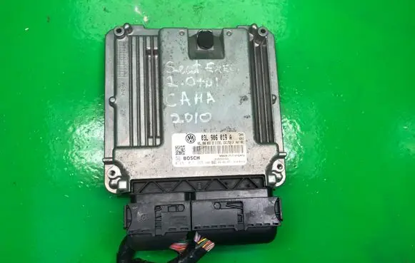 Seat Exeo (3R) Engine control unit/module ECU 03L906019A 0281016365 EDC17CP14