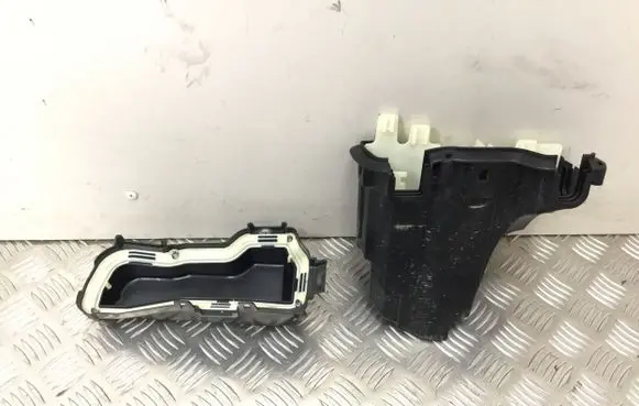 BMW 6 F12 F13 Fuse box set 7555155 586509 7555157