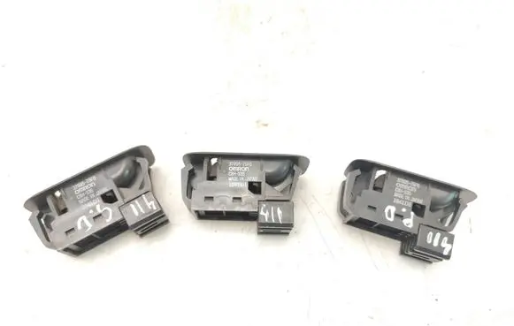 Suzuki Liana Electric window control switch 3799575F0