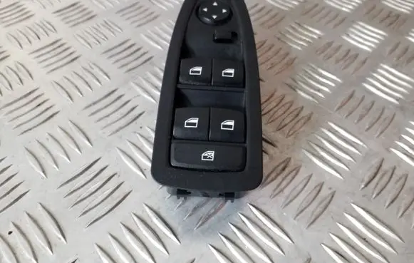 BMW 1 F20 F21 Electric window control switch 9208110
