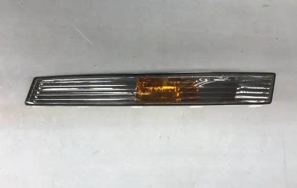 Volkswagen PASSAT B6 Front bumper turn signal 05322853Y6 05322851