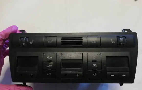 Audi A6 S6 C5 4B Climate control unit 4B0820043G D550000 5HB00760401