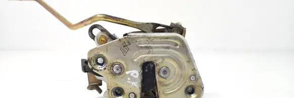 Mitsubishi Pajero Front door lock