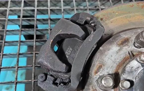 Suzuki Grand Vitara I Front brake caliper IMPRK1455984