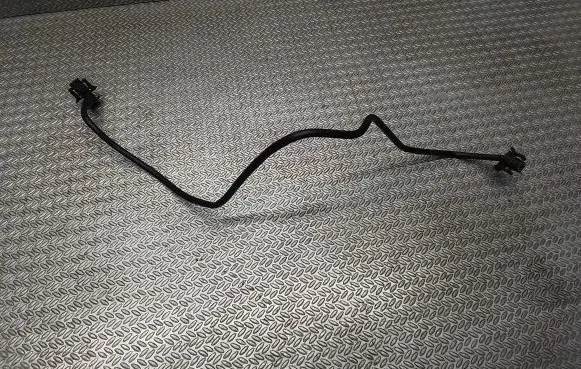 Coolant pipe/hose