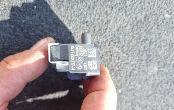 BMW X5 F15 Airbag deployment crash/impact sensor 9224177 130612