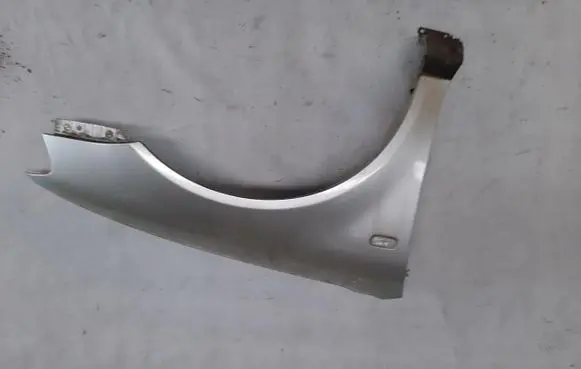 Audi A3 S3 8L Fender end trim 