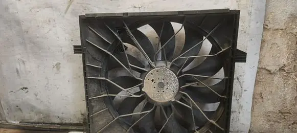 Mercedes-Benz ML W163 Electric radiator cooling fan A1635000293